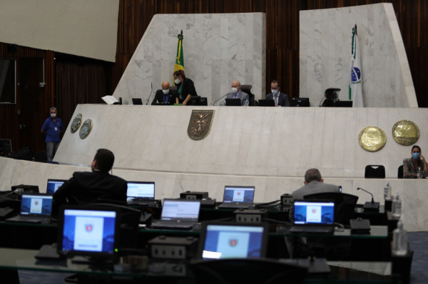 Proposta voltou para análise das emendas na Comissão de Constituição e Justiça da Assembleia
