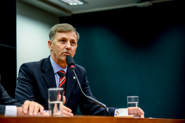 Luizão: partido aposta em popularidade de deputado na região metropolitana para crescer na Capital