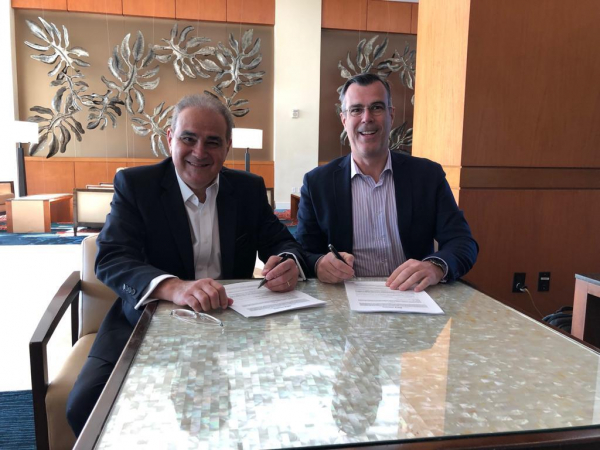 Alceu A. Vezozzo Filho, Presidente da Rede Bourbon (esq) e Olivier Chavy, Presidente Mundial da RCI