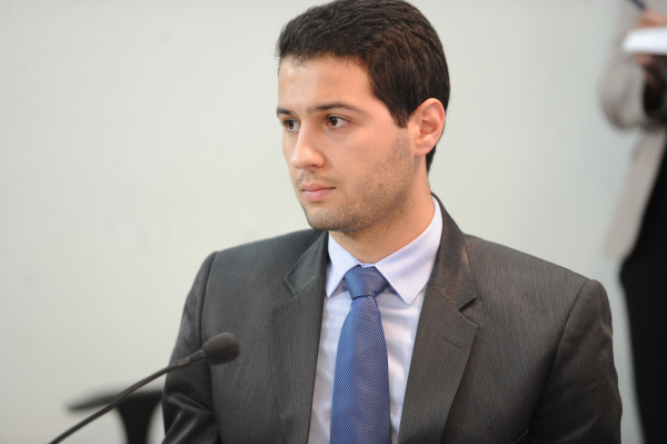Paulo Litro (PSDB): "Ele (Beto Richa) não fará parte do diretório, mas continuará como membro do partido”