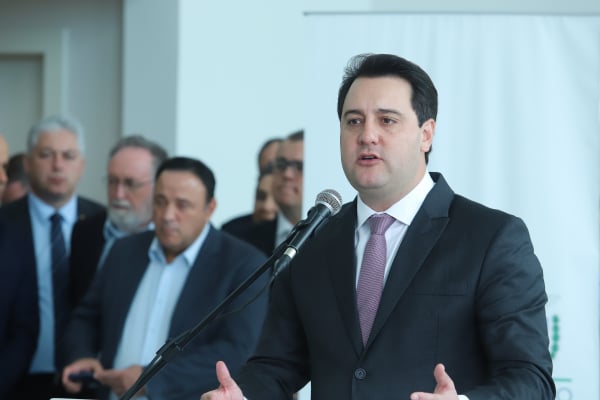 Ratinho Jr: "Só as contratações de novos servidores são R$ 200 milhões por ano a mais de gasto com folha do Estado”