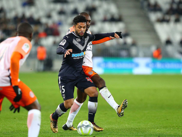 Otávio em ação pelo Bordeaux