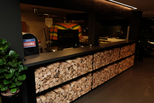 Forno com pastilhas coloridas