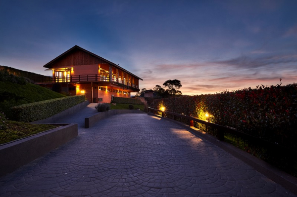 O Hotel Saint Michel em Monte Verde conta com estrutura para total relaxamento e lazer