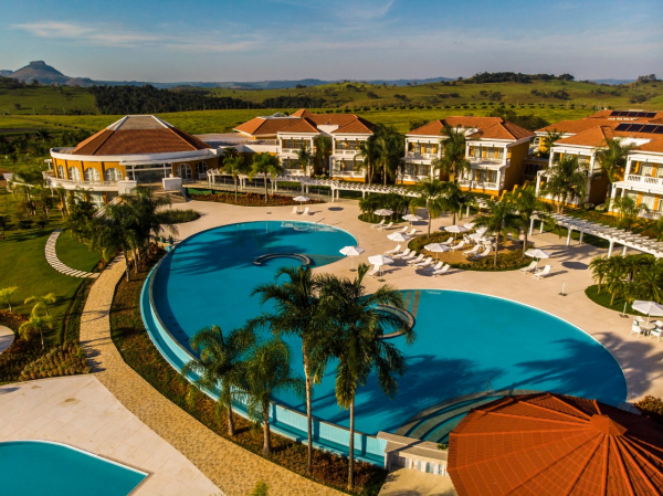 O Daj Resort fica em Ribeirão Claro, divisa do PR e SP