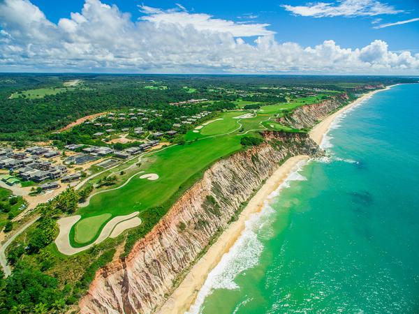 Parceria com o Terravista Golf Course , também em Trancoso, oferece programações exclusivas de participação para os visitantes, além das experiências de entretenimento e lazer que o golfe oferece