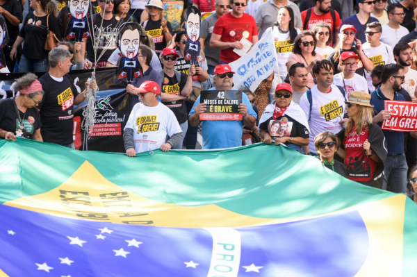 Servidores em manifestação: sindicatos rebatem carta de ACP que defendeu reajuste zero para o funcionalismo