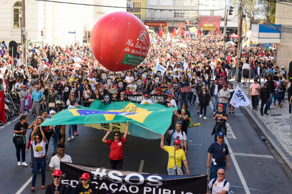 Servidores em protesto: ACP alega que "não é momento" para reajuste do funcionalismo