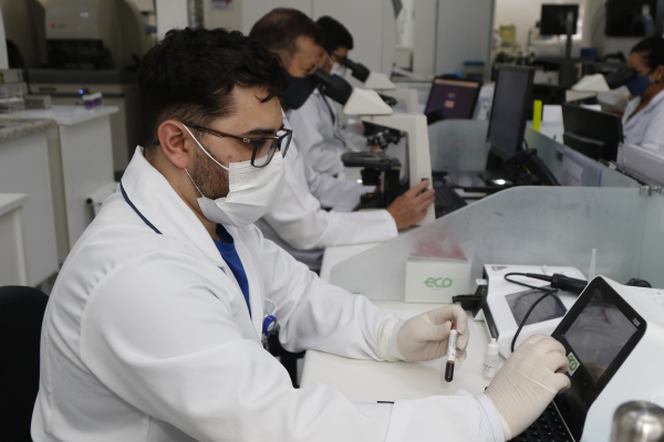 Projeto criminaliza a elevação de preços de produtos e serviços sem justa causa durante períodos de emergência social, calamidade pública ou pandemia.