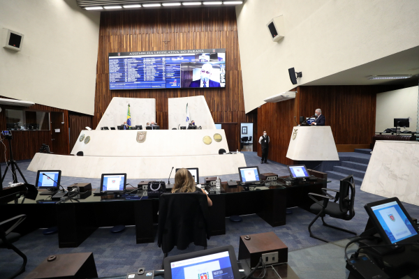 Assembleia: além da Mesa Executiva, apenas dois deputados participaram presencialmente da sessão