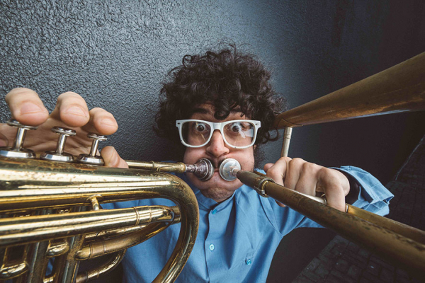 O Projeto Música Itinerante é apresentado pelo Bananeira Brass Band em parceria com a Diversa Produções