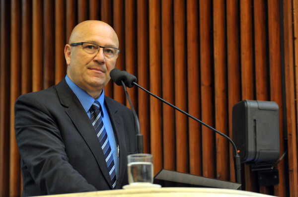 Romanelli: "Políticos são o alvo preferencial dessa gentalha que se especializou em espalhar falsidades"