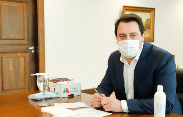 Ratinho Jr: governador decidiu fazer teste após assessor ter constatado contaminação