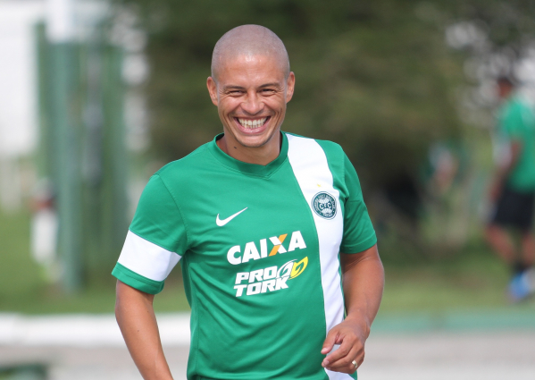 Alex: quarta maior venda da história do Coritiba