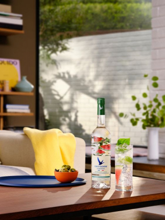 Grey Goose Essences Morango & Capim-Limão e Grey Goose Essences Melancia & Manjericão