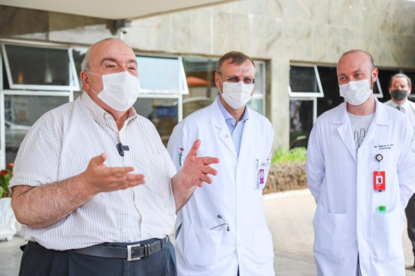 Greca: segundo médico, prefeito Teve algumas alterações em termos de inflamação, plaquetas