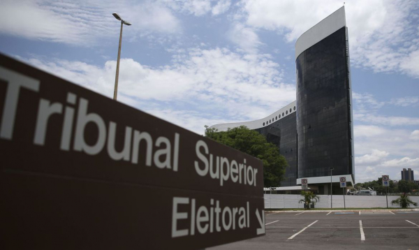 TSE: tribunal aguarda decisão do Congresso sobre adiamento de eleições