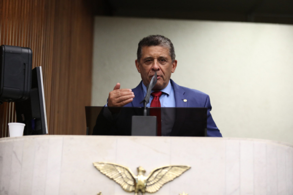 Galo (Pode): UFPR "não pode ser colocada em xeque por um erro acontecido em um departamento"