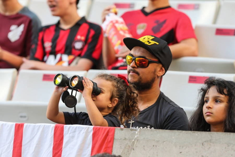 Athletico x Londrina, na Arena