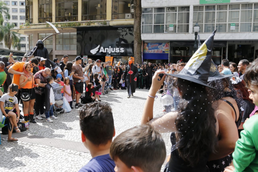 Halloween De Rua Leva Horror Para Toda A Fam Lia Ao Centro De Curitiba Bem Paran