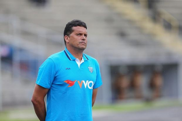 "Claudinei Oliveira: nome favorito da diretoria do Coritiba"