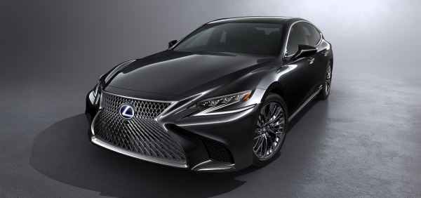 "Lexus LS: motor V6 combinado a 2 propulsores el\u00e9tricos rendem 359 cv"