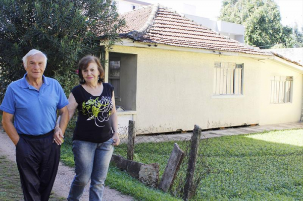 Luiz Fernando Salom\u00e3o e a esposa, Leonilda Evelyn Salom\u00e3o, que foram atendidos pelo Centro de Abordagem 24 Hs da FAS