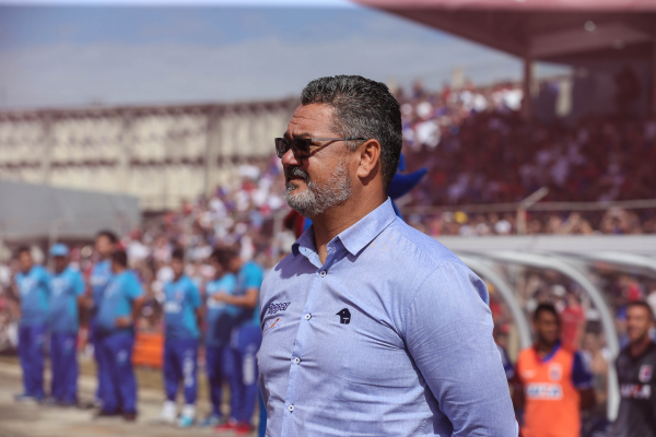 "Rog\u00e9rio Micale: duas derrotas no comando do Paran\u00e1 Clube"