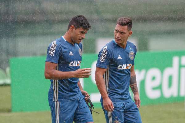 C\u00e9sar Ben\u00edtez e Alvarenga