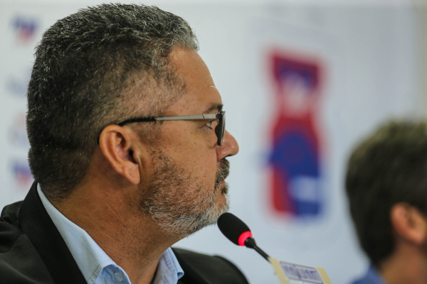 "Micale: possibilidade de mudan\u00e7a t\u00e1tica"
