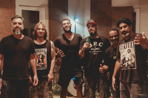 Detonautas Roque Clube e Lucas Lucco em parceria in\u00e9dita.