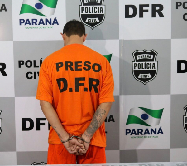Suspeito foi preso no bairro Tatuquara, na capital.