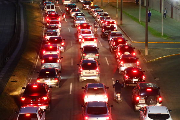 Crise interrompeu crescimento linear que vinha desde 2007