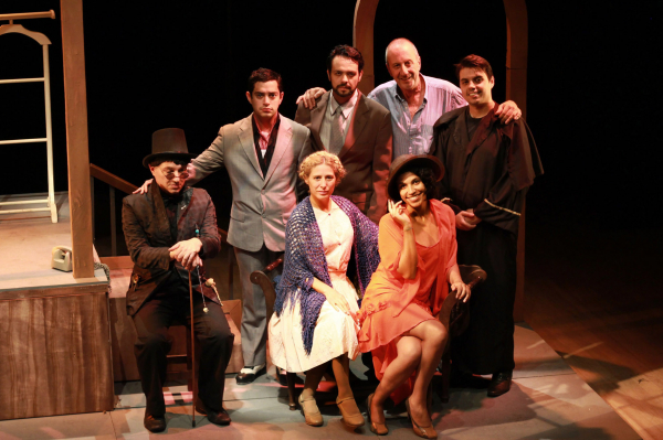 Espet\u00e1culo \"Tr\u00eas Vezes Pirandello\".
