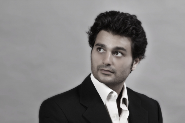Tenor Stefano Sorrentino.