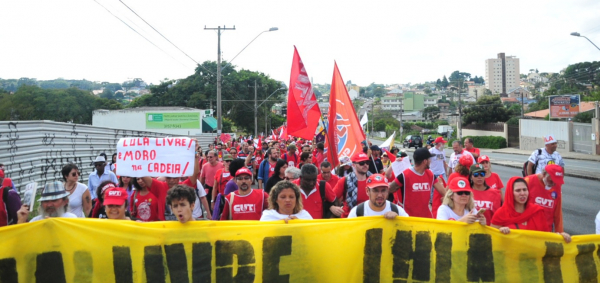 Caminhada semelhante foi realizada no 1\u00ba de Maio