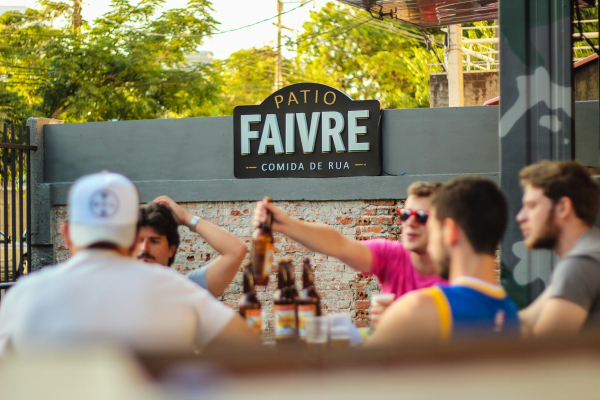 P\u00e1tio Faivre.