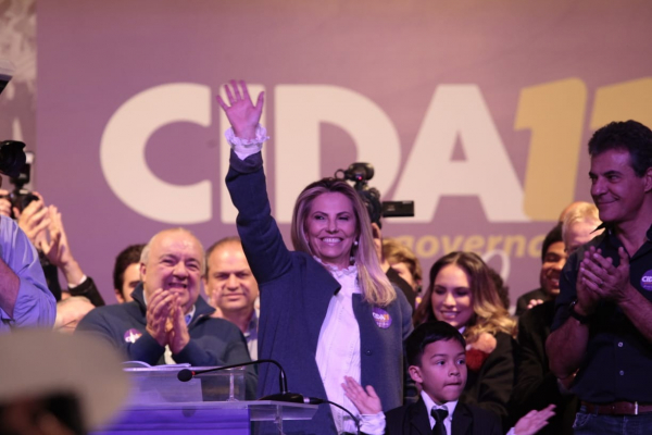 "Cida: nove partidos da coliga\u00e7\u00e3o somam 149 prefeitos e 1003 vereadores."