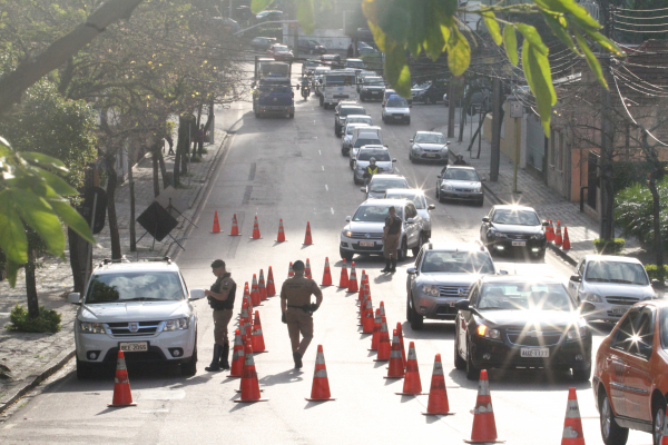 Blitze em Curitiba passaram de duas di\u00e1rias at\u00e9 2017 para quatro a partir de agora