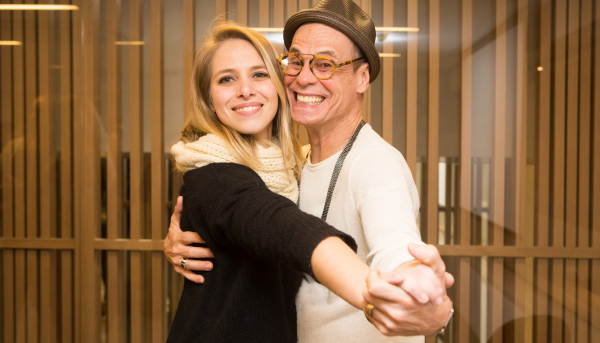 Juliana Caillot e Carlinhos de Jesus, durante evento com escolas de dan\u00e7a de Curitiba