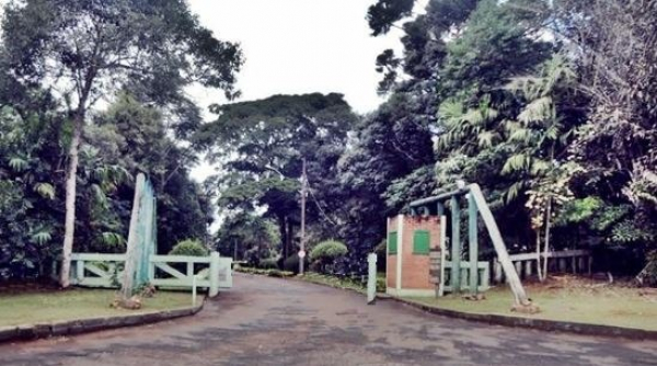 Porta de entrada do Parque Lago Azul, em Campo Mour\u00e3o