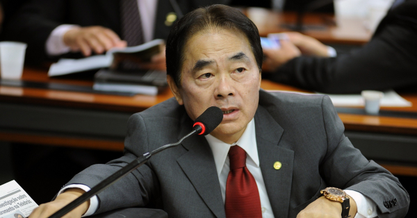 Takayama, do PSC, com 115 faltas, foi o mais ausente
