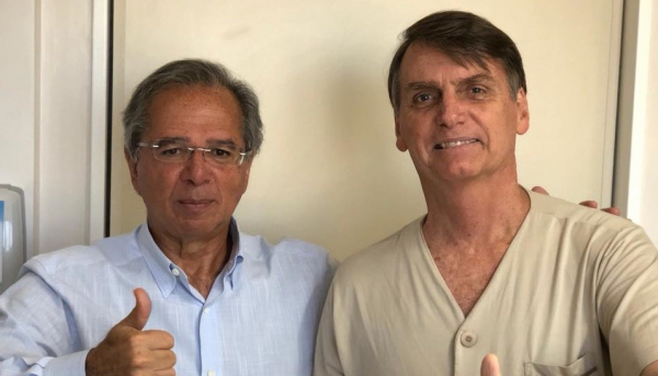 Bolsonaro; presidenci\u00e1vel recebeu a visita do economista Paulo Guedes