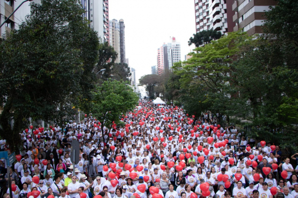 Caminhada do Cora\u00e7\u00e3o em Curitiba