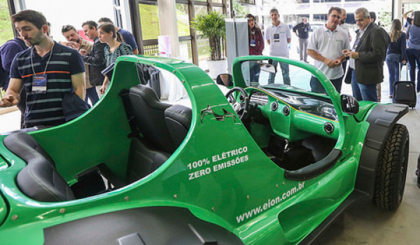 "Buggy 100% el\u00e9trico: Curitiba ganha centro de pesquisas"