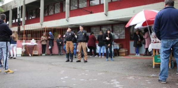 Seguran\u00e7a no primeiro turno em Curitiba
