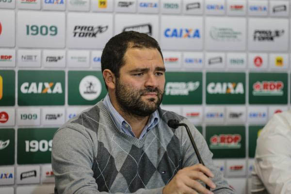 "Samir Namur: na berlinda"