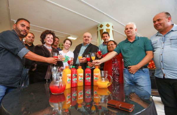 Suco produzido por produtores da regi\u00e3o ganha mais espa\u00e7o na Capital