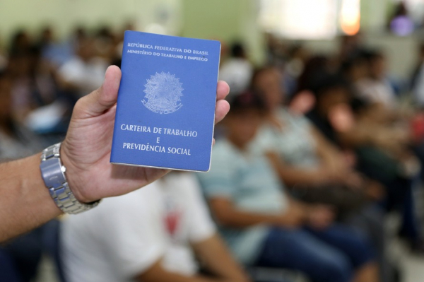 Em novembro, saldo do emprego no Paran\u00e1 foi de 5.450 vagas