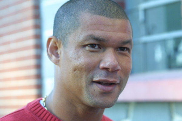"Renaldo: ele marcou dois gols na \u00faltima vit\u00f3ria do Paran\u00e1 sobre o S\u00e3o Paulo"